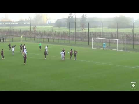 Le quadruplé de M'Baye Niang et le but de Gaëtan Perrin pour la victoire de l'AJA face à Metz (1-5)