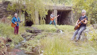 Río Lyrics English Translation