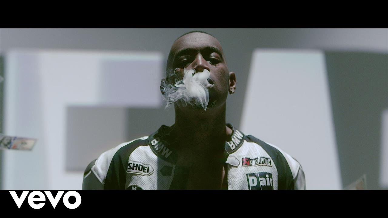 Eearz – ”Pull Over”