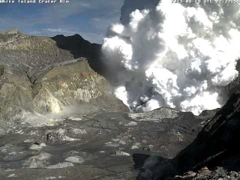 image-Where did volcanoes erupt in 2013? 