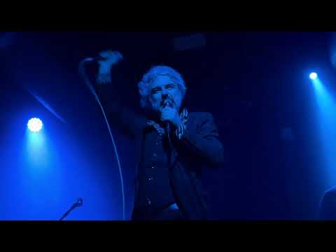 LEON BENAVENTE - Baile Existencialista + Mítico + Su Verso (Live Sevilla 2025)