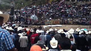 preview picture of video 'Los Destructores en Huaniqueo 2012'