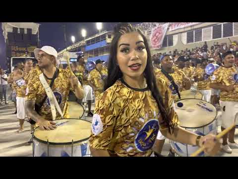 Bateria da Beija-Flor de Nilópolis no ensaio técnico 2022