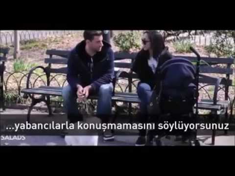 Yabancılarla konuşmaması gerektiğini öğretin