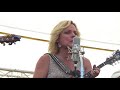 Rhonda Vincent & The Rage / Is The Grass Any Bluer