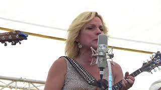 Rhonda Vincent &amp; The Rage / Is The Grass Any Bluer