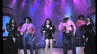 Fíjate Mamá Lyrics English Translation