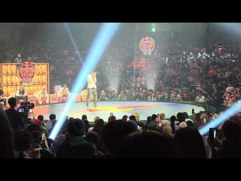 BBOY Cloud Judge move Red Bull BC ONE WORLD FINAL TOKYO 2025