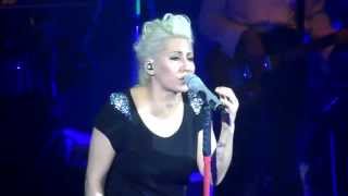 Malika Ayane live Pescara E se poi 12/04/2013 HD