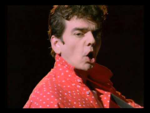 download lagu mp3 mp4 La Culpa Fue Del Cha Cha Cha, download lagu La Culpa Fue Del Cha Cha Cha gratis, unduh video klip La Culpa Fue Del Cha Cha Cha