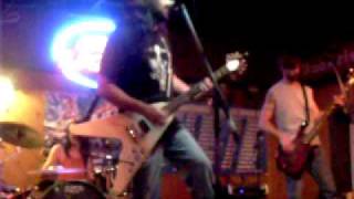 Big Engine doing &quot;Kings Of The Rock N&#39; Roll Crowd&quot;