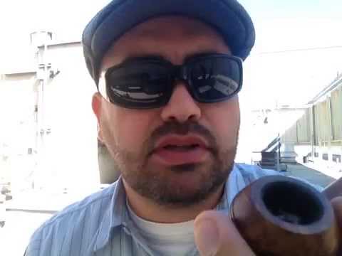 Damaged tobacco pipe