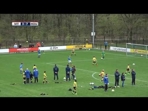 Vitesse O10-1 - SV Houten O10-1 oefenwedstrijd woensdag 12 april 2017