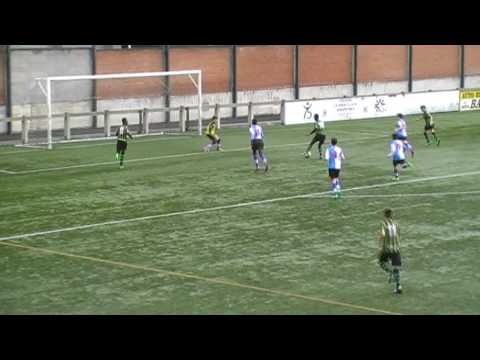 Buena parada de Jon Conde al Basurto