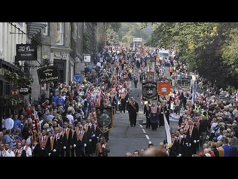 Schottland: Umstrittener Aufmarsch des nordirischen Oranien-Ordens in Edinburgh