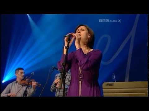 "My Father Sent Me to the House of Sorrow" - Karen Matheson & Capercaillie