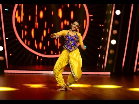 D4 Junior Vs Senior l Athira- Sizzling performance l Mazhavil Manorama