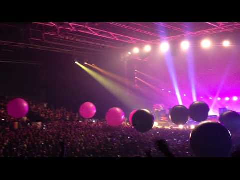 Paradize + 10 01.02.12 Kissing my song