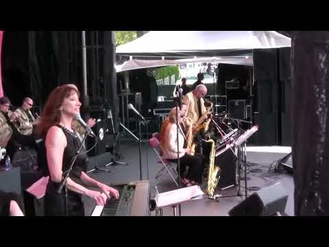 I Love Being Here With You - Diane Lines with The Dal Richards Orchestra