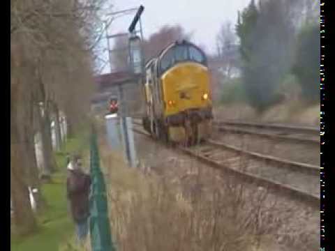 18thDec13 6c51 DRS 37606/88 Bare Lane TOP DRIVER..