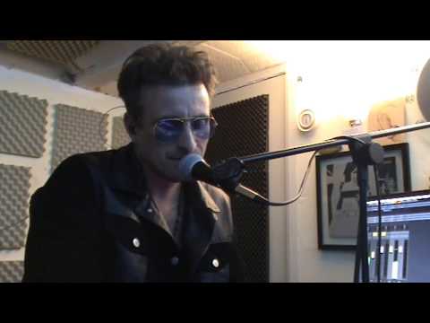 U2 Running to stand still - Piano version - Surrender