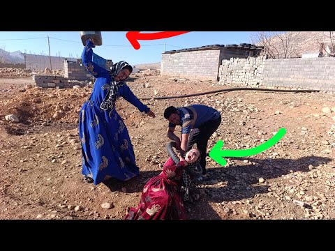 Reza's betrayal again when she saw Farkhunde Zahra in Reza's Aqosh. 