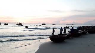 Vinh Tay Hot Boy. Quang Nam 2020. Biển và Bác Ngư Dân 