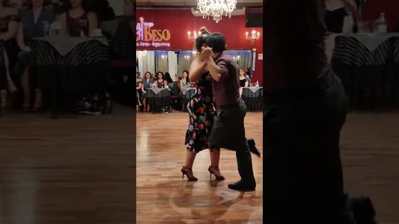 Video thumbnail for Karina Daluda y Guillermo Barrionuevo. Pensalo Bien (D'Arienzo) Milonga Cachirulo. 26abr22