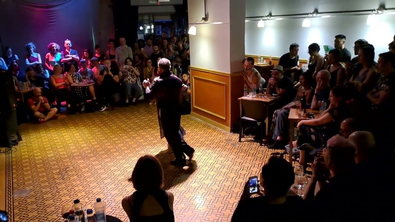 Aurora Lubiz y Claudio González - Si sos brujo