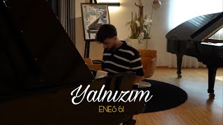 Yalnızım Lyrics English Translation