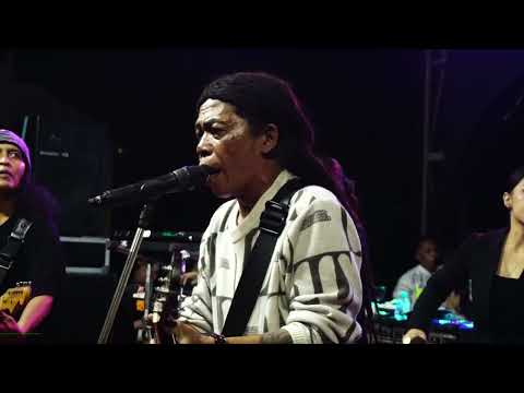 NEW MONATA ISTRI SALEHA CAK SODIQ LIVE PASURUAN SUKOREJO