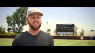 Video thumbnail: Video of the Easton MAKO Ball Gloves