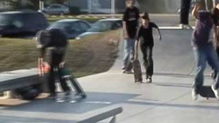 preview picture of video 'Sault Ste Marie Skateboarding'