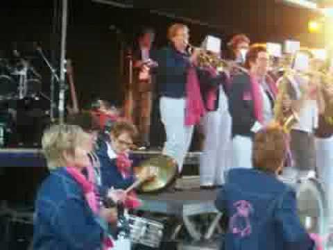 Damesdweilorkest Tied Zat – Amerillo