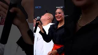 Download lagu SERU BANGET!! Goyang CIKINI GONDANGDIA Bareng Duo Anggrek #shorts #singingbee #duoanggrek mp3