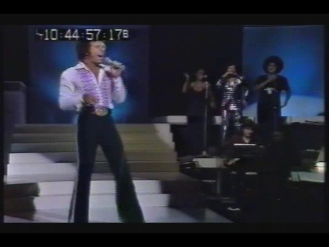 Tom Jones sings - "Rock n Roll Medley" - Live 1974