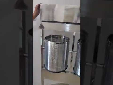 Stainless Steel Dustbin With Stand