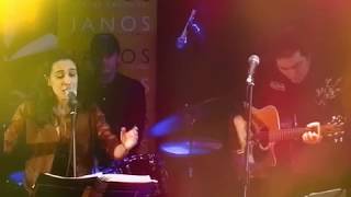 Λεωνίδας Μαριδάκης, Λάμια Μπεντίουι - Στο κέντρο το νυκτερινό (Live version)