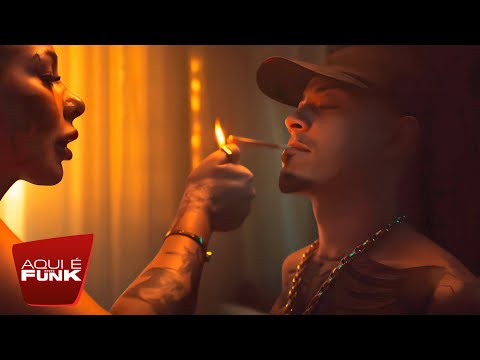 BOLEI BASEADO - MC Tuto, MC Kadu, MC GP, MC WS e MC Campanha (DJ Binho e DJ Geh)