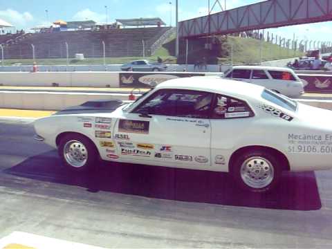 Maverick vs. Caravan no Velopark