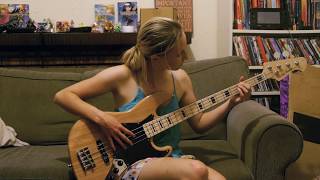 Video thumbnail for Harley Benton Vintage Series JB-75NA - Unboxing feat. Holly Jorge by JimijaymesGuitarist