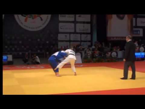 Laura Gomez vs Penelope Bonna