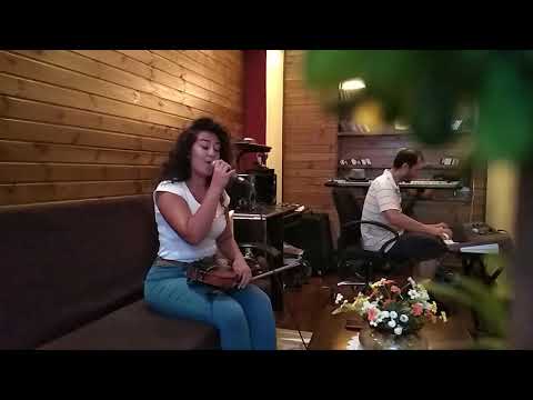 Kloudennnas Qerimaj - Ne zabel te erdha (LIVE)