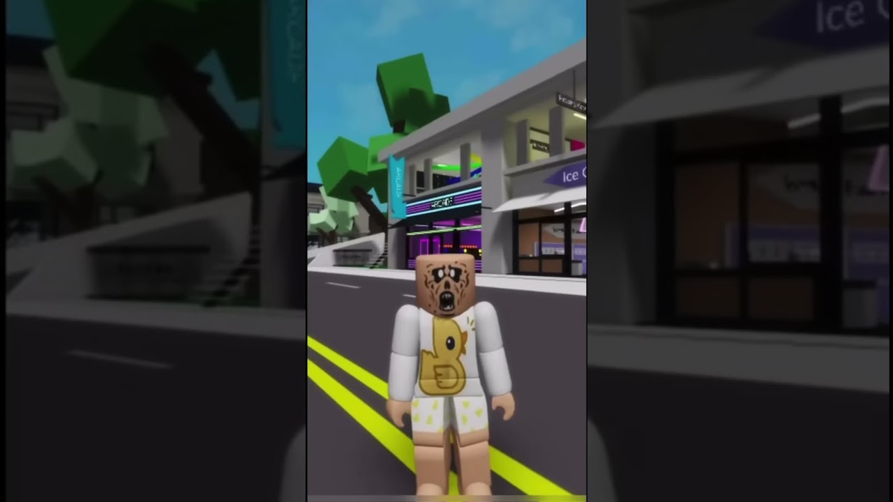 عزوز لا تسوي وجهك زي كذا😭#شورت #roblox #ماب_البيوت #روبلوكس#robloxfunny #brookhaven#trend#مضحك#ترند