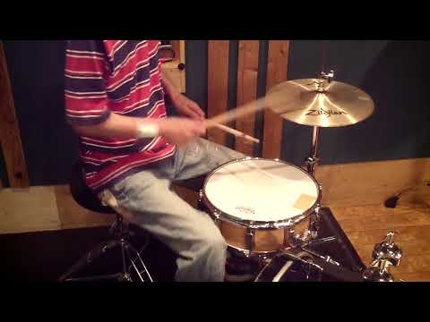 Nate Smith 's Funky Groove and Fill #6 ( Cold Sweat ) - Drum Lesson #325