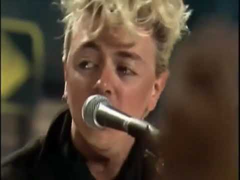 Stray cats Sweet love on my mind live at Montreux 1981