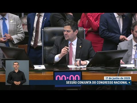 Davi lê requerimento e CPMI para investigar fraudes no INSS já pode ser instalada