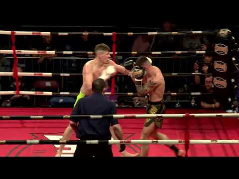 Capital 1 Muay Thai - Eric McCormack v Vlad Morariu