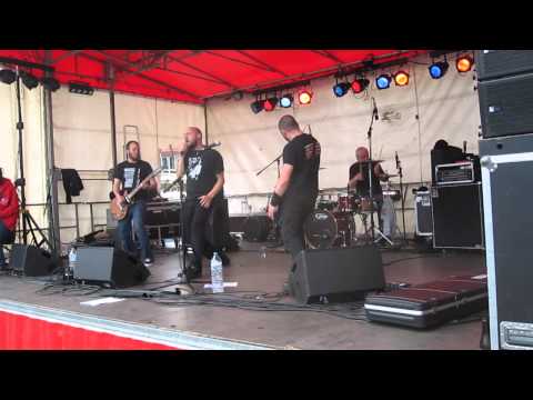 kingterror - putin riot @ loco loco fest 29/06/13 merchtem