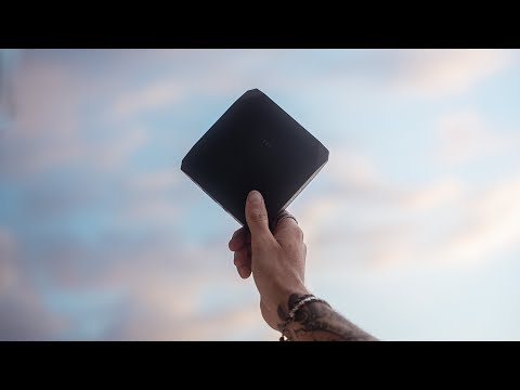 The ULTIMATE Travel Accessory For Filmmakers - Omni 20+